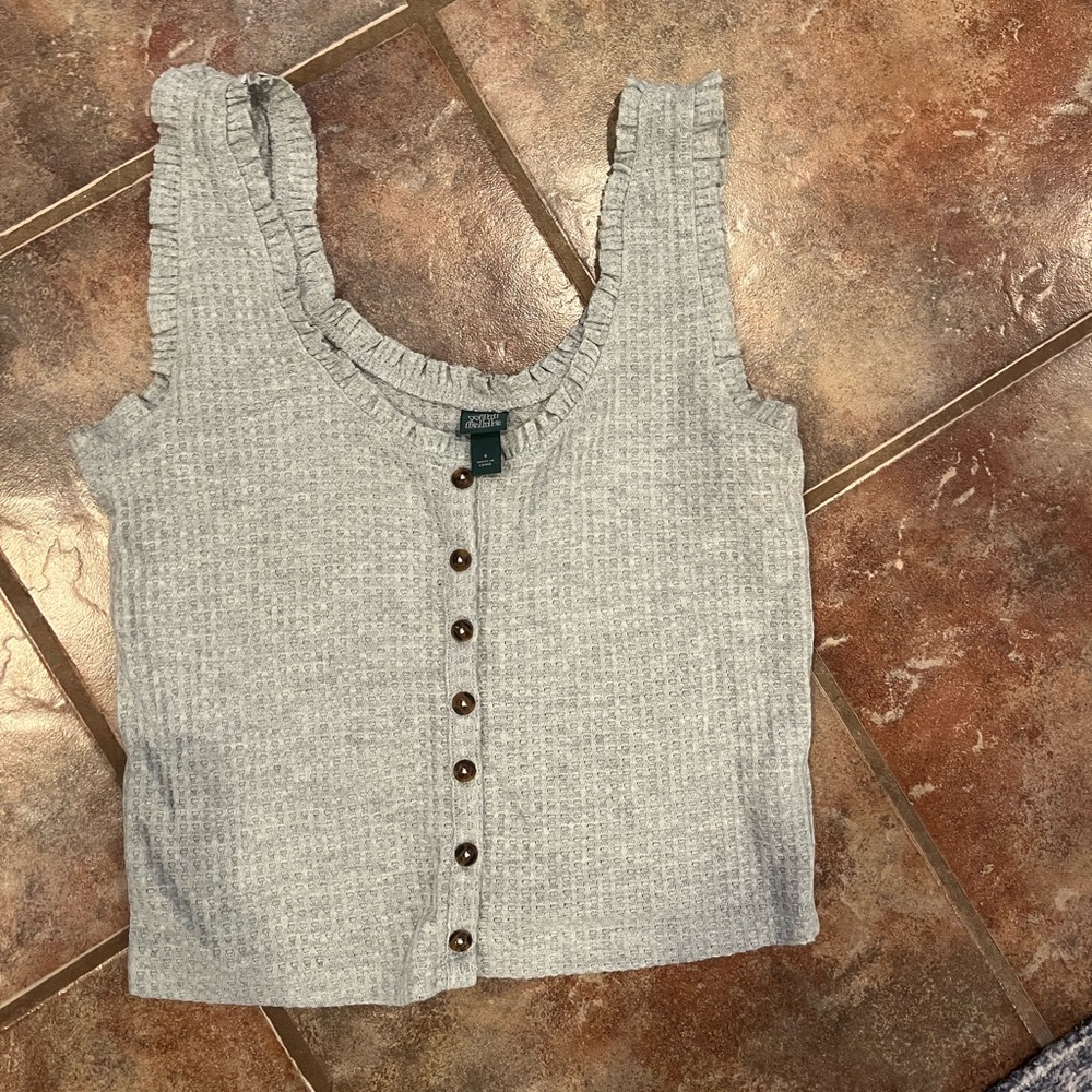 wild fable Light Gray Ruffle-Trim Button Tank